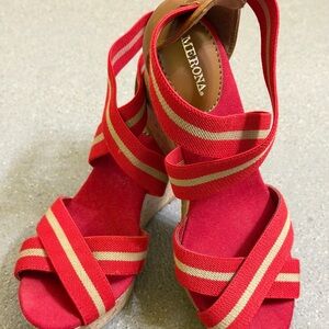 Merona Red and Tan Strappy Wedges, Size 8.5, EUC, Spring Summer Wedge Sandals